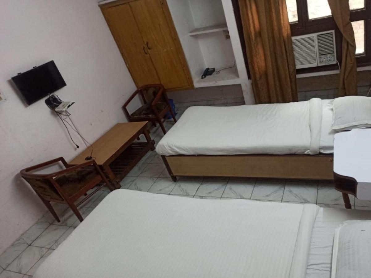 Oyo 80830 Hotel Buddha International 부다가야 외부 사진