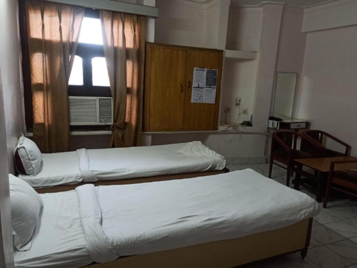 Oyo 80830 Hotel Buddha International 부다가야 외부 사진