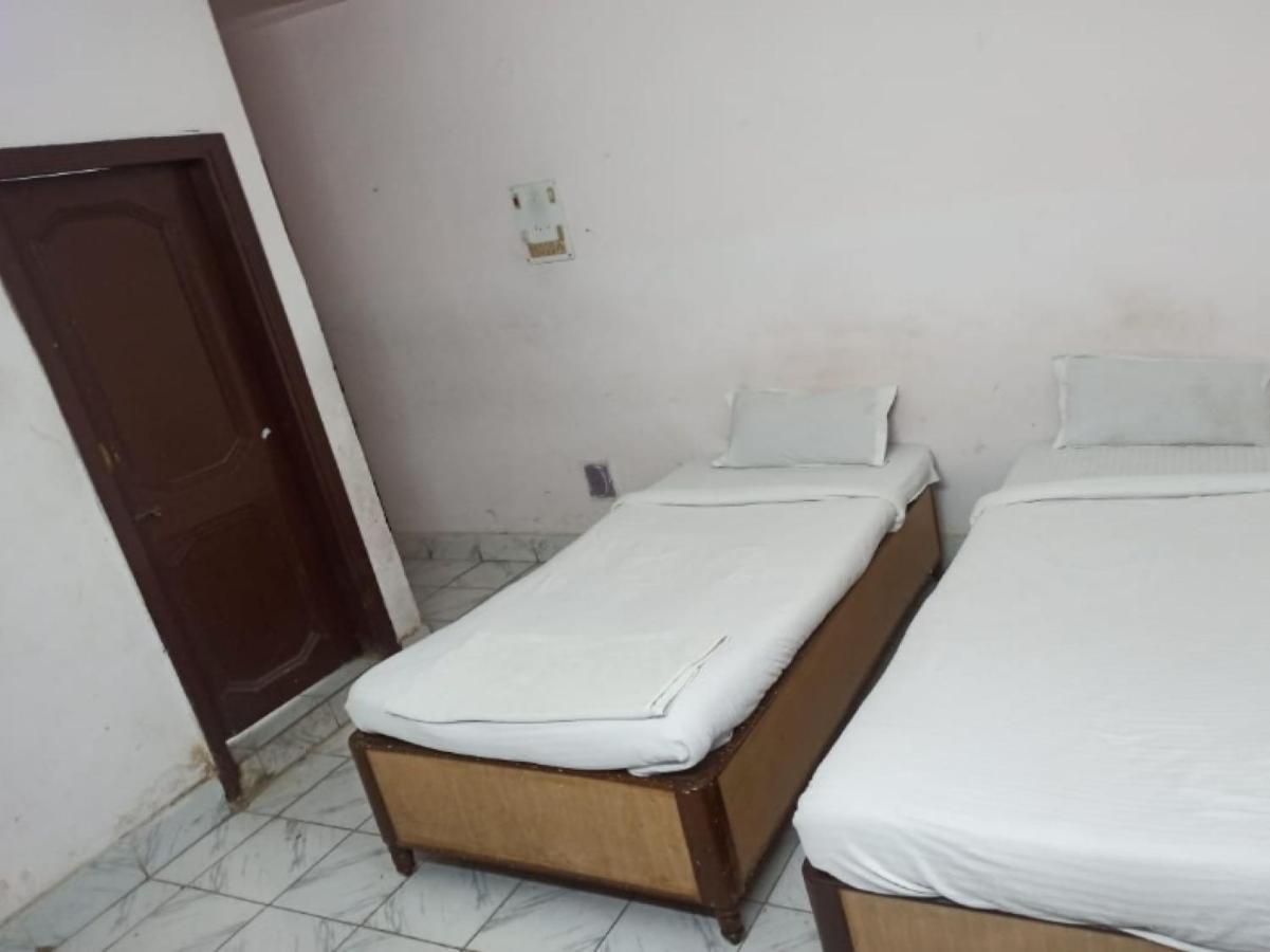 Oyo 80830 Hotel Buddha International 부다가야 외부 사진