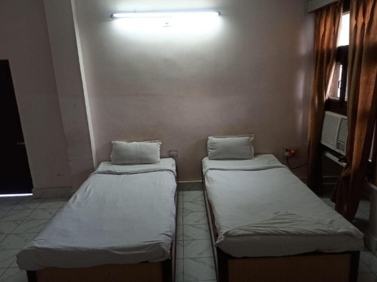 Oyo 80830 Hotel Buddha International 부다가야 외부 사진